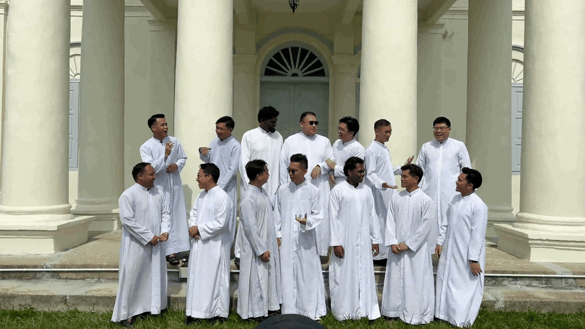 Philosophy Year 2 seminarians gathered outside the college